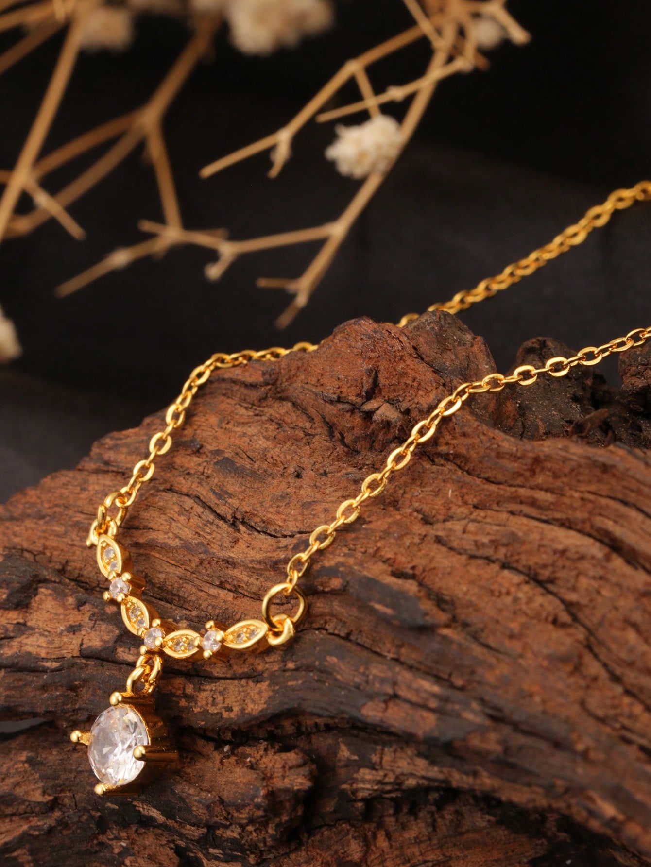 Luxury Lifestyle Design - 1 nouveau collier d'été au design