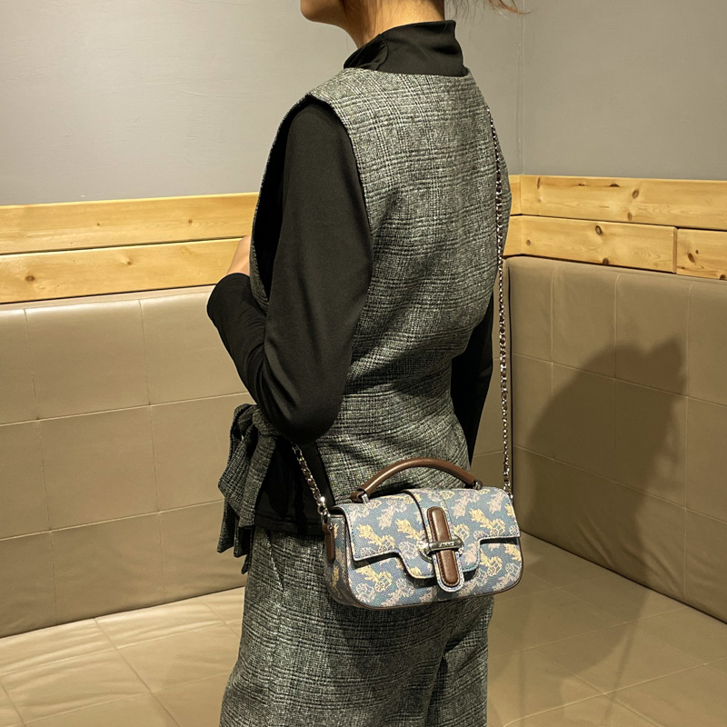 Sac à langer de luxe mains lib - Luxury Lifestyle Design avis et prix